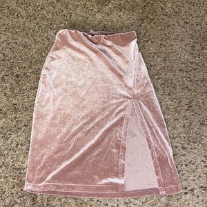 Velvet pink skirt